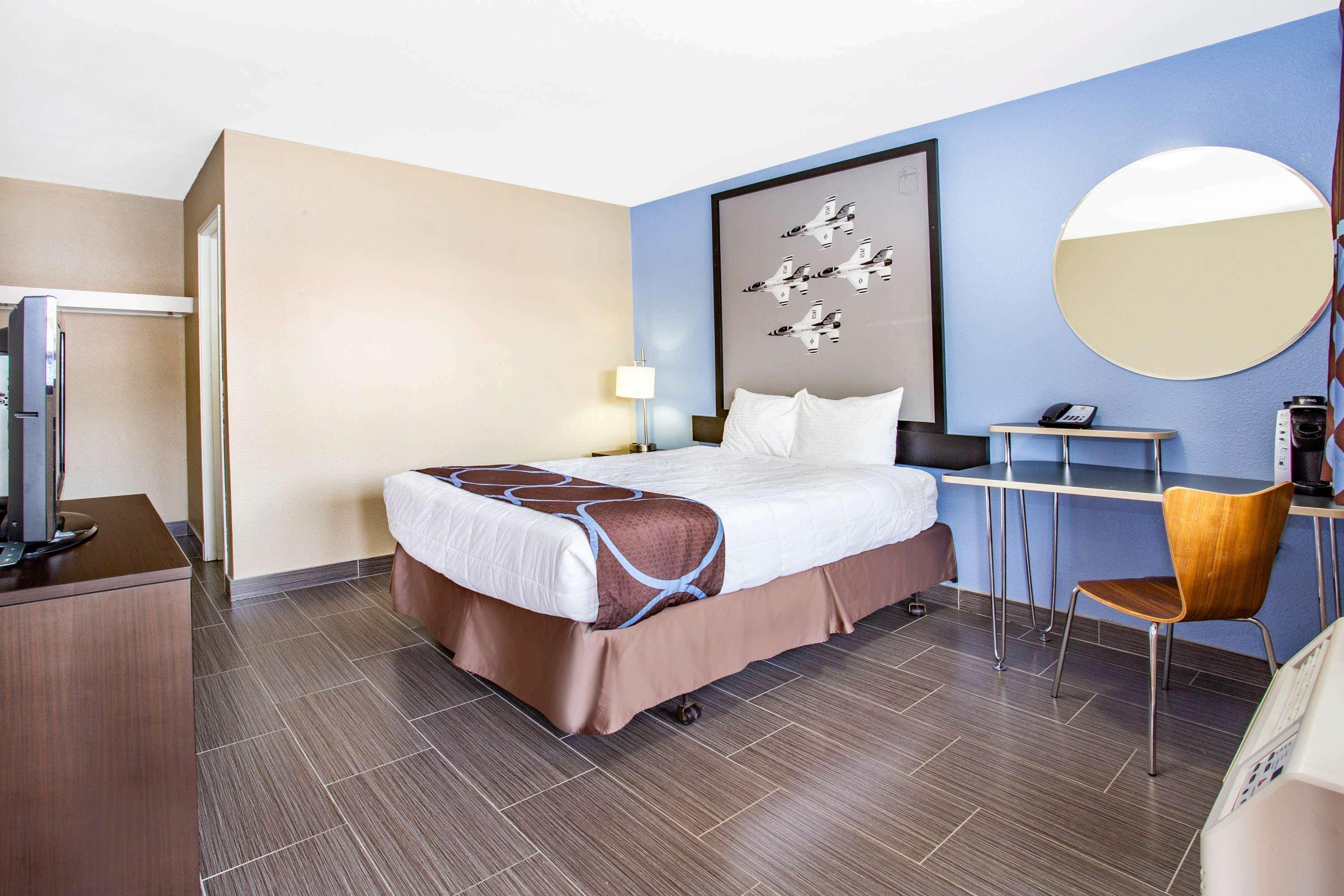 Super 8 By Wyndham Las Vegas Nellis Afb Area المظهر الخارجي الصورة
