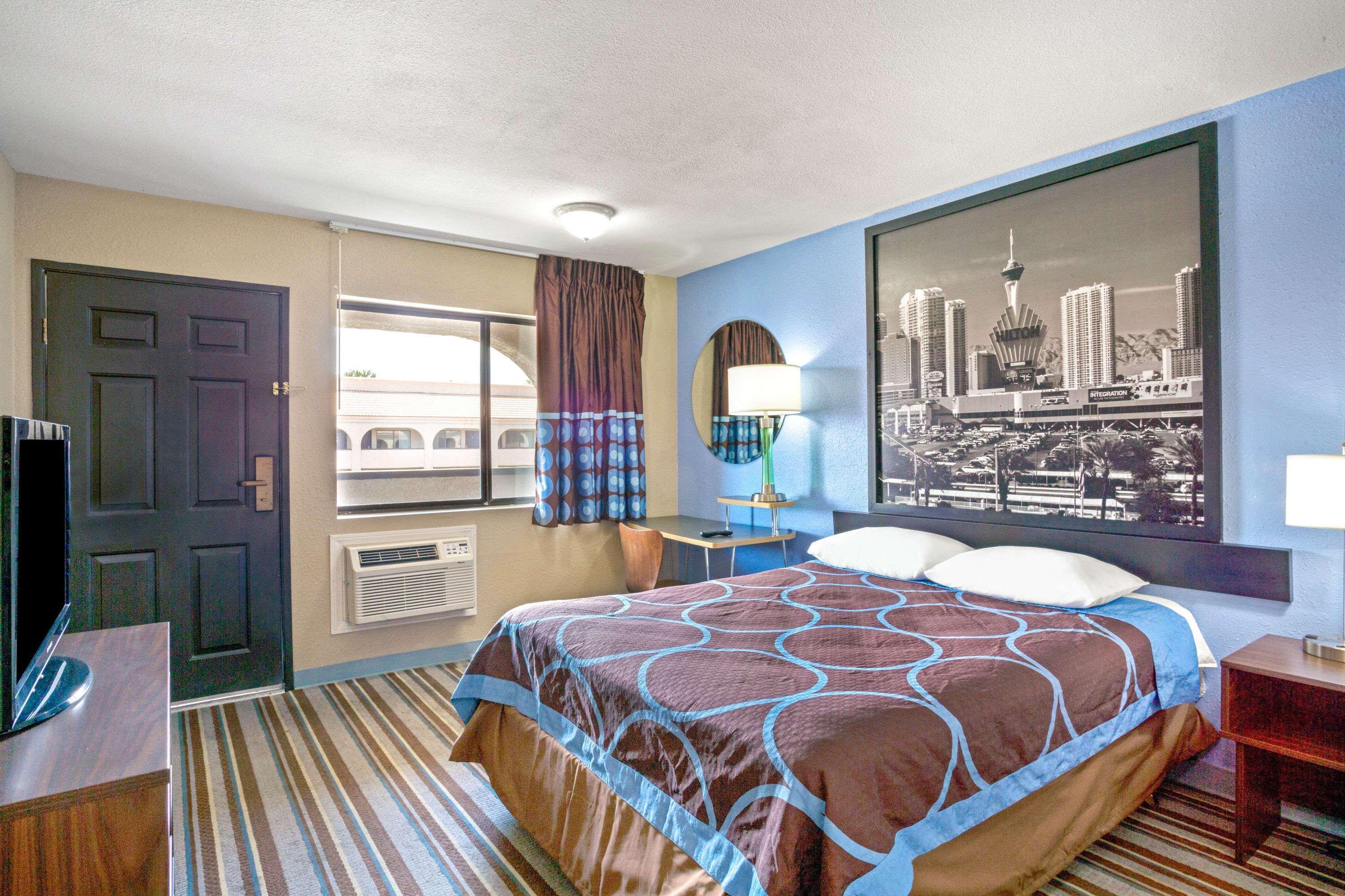 Super 8 By Wyndham Las Vegas Nellis Afb Area المظهر الخارجي الصورة