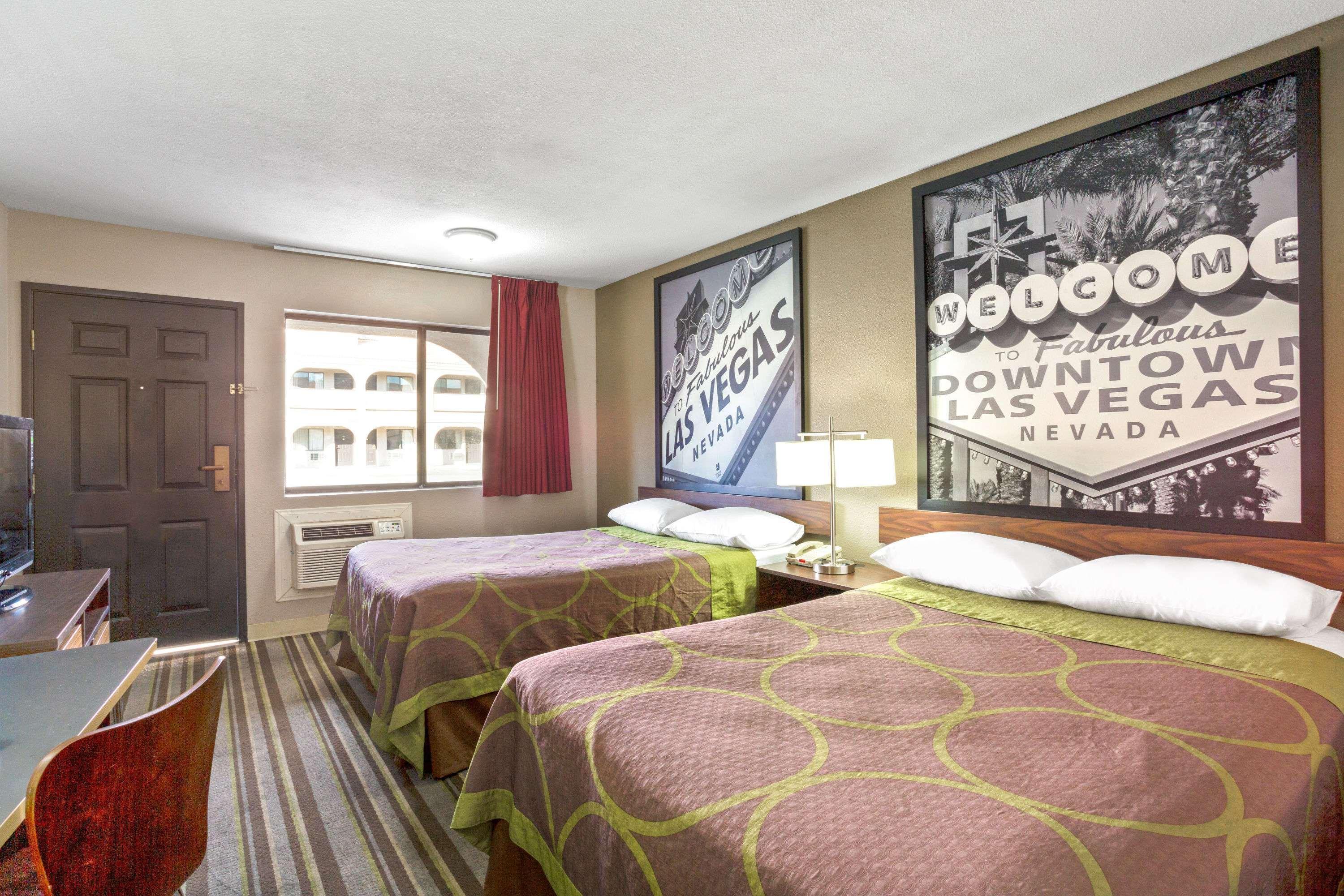 Super 8 By Wyndham Las Vegas Nellis Afb Area المظهر الخارجي الصورة