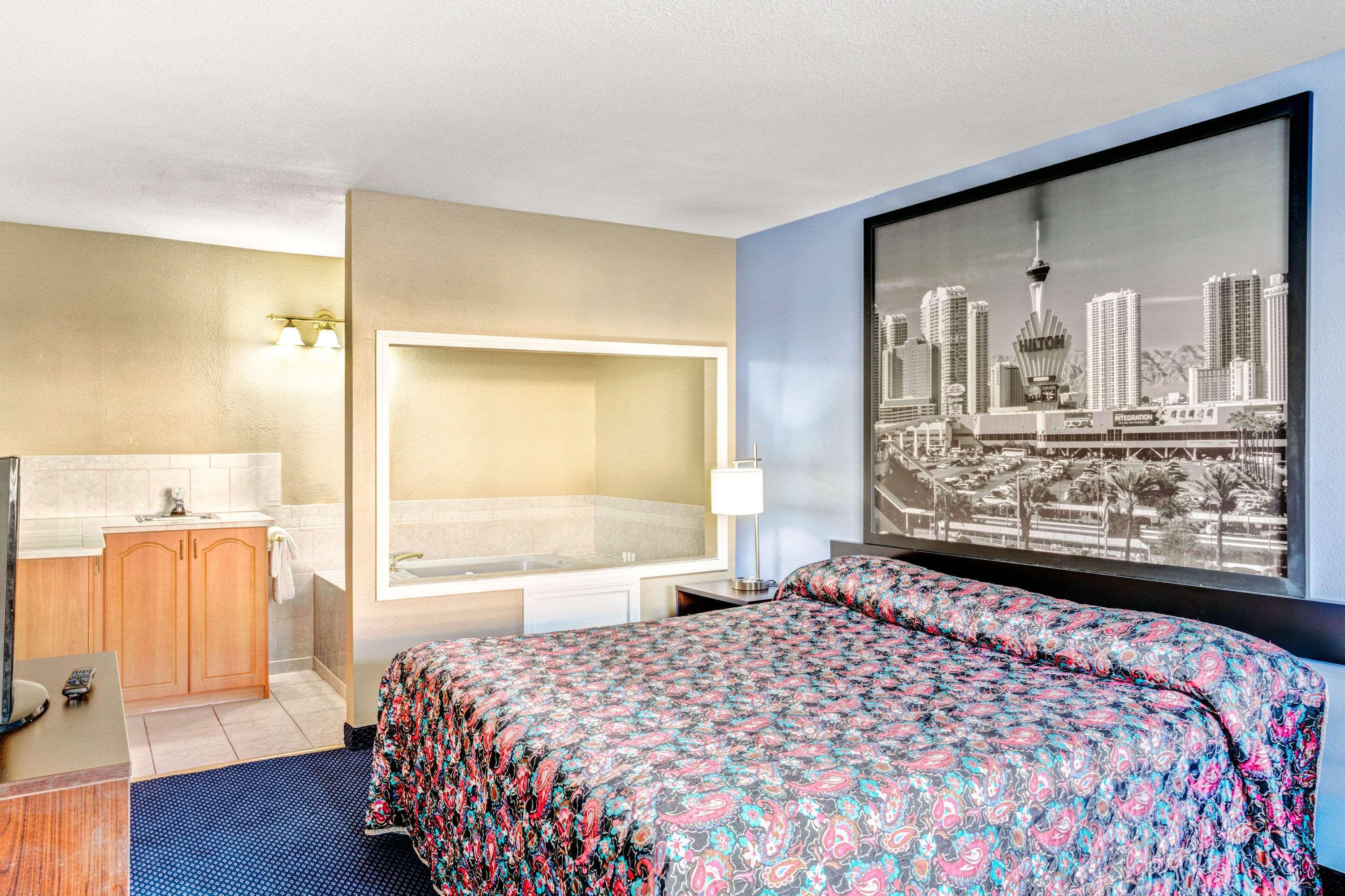 Super 8 By Wyndham Las Vegas Nellis Afb Area المظهر الخارجي الصورة